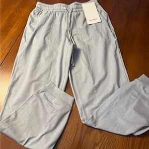 Lululemon Athletica Light Gray Joggers Sz 4